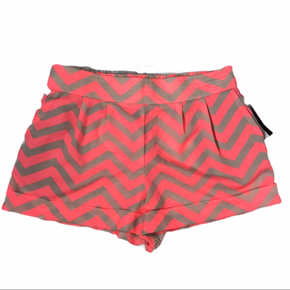 NWT HeartSoul Chevron Stripe Shorts Size Small